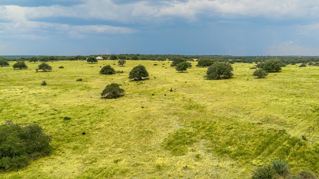 800 acres in Kimble County - photo 18