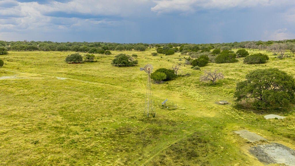 800 acres in Kimble County - photo 21