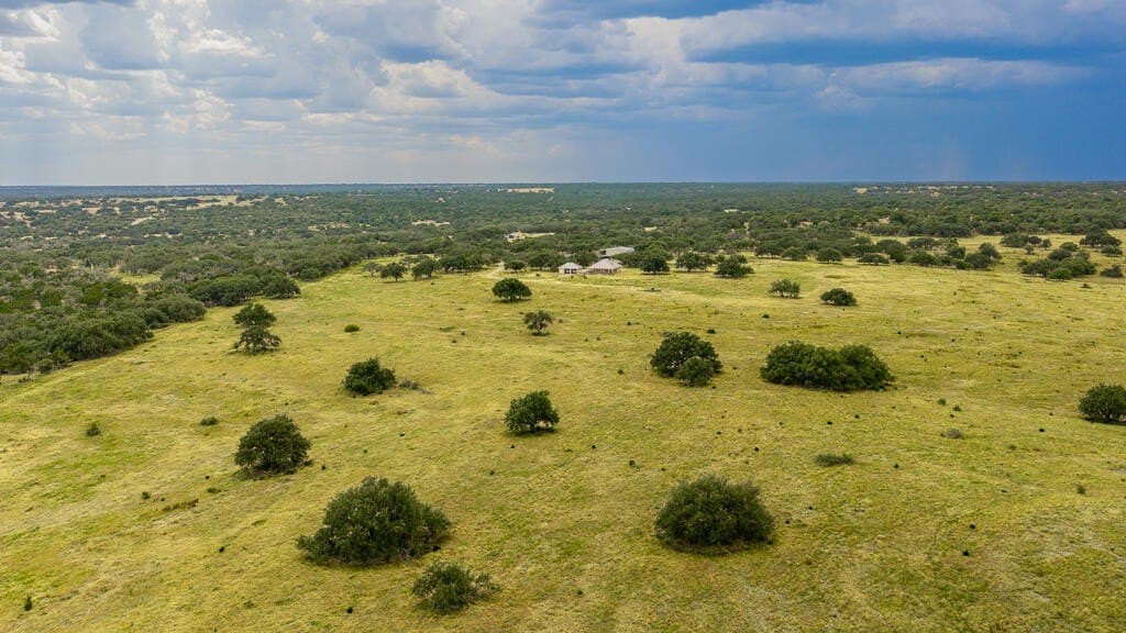 800 acres in Kimble County - photo 20
