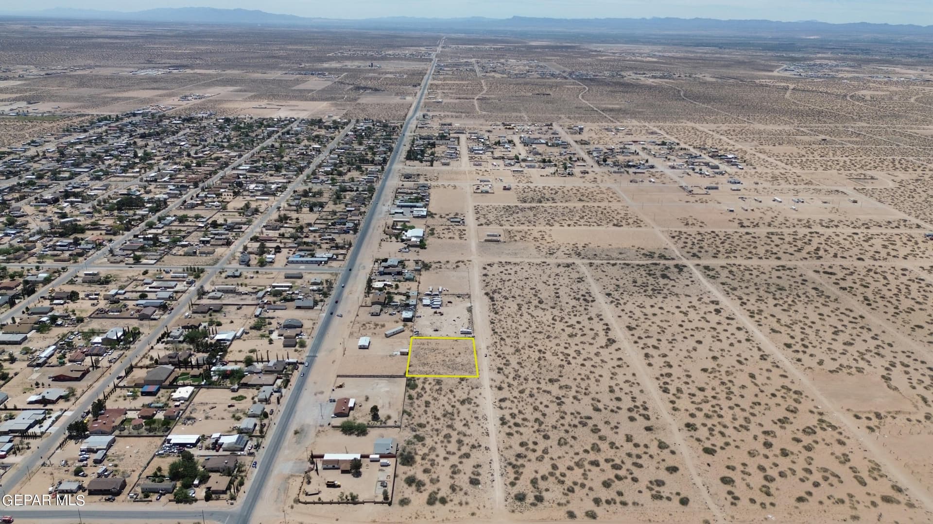 1 acres in El Paso County gallery image 3