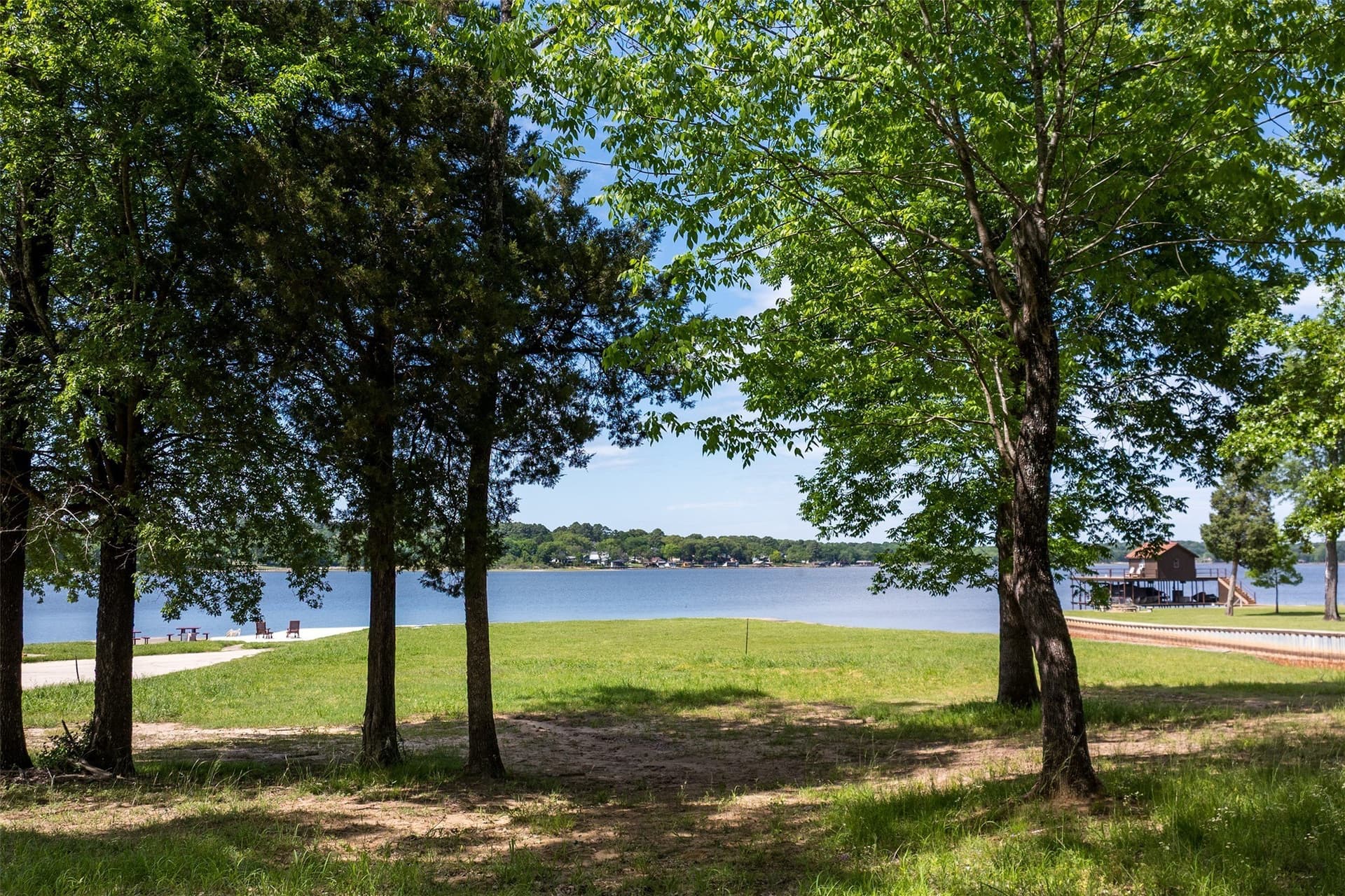 1.1 acres in Henderson County