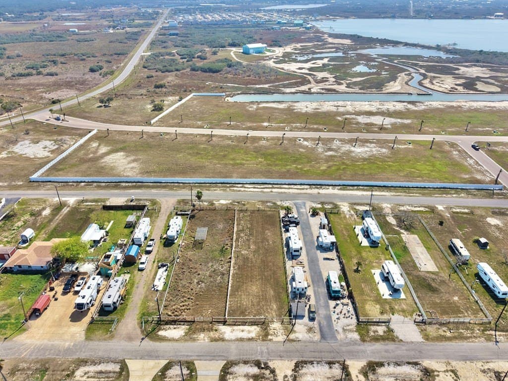 0.25 acres in Texas County - photo 6