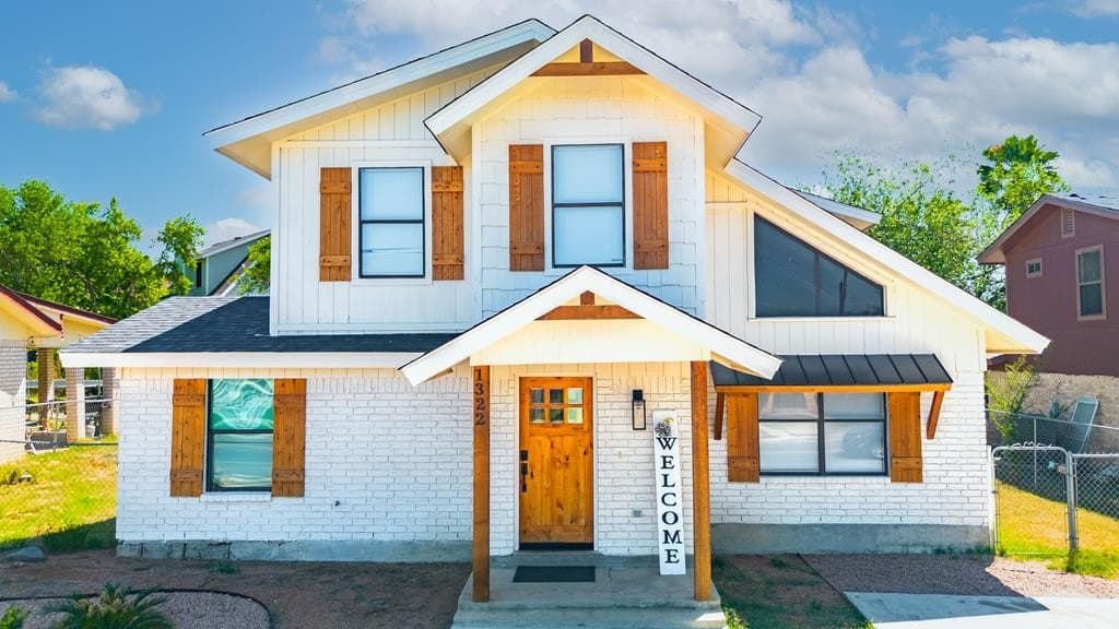 7,800 acres in Maverick County