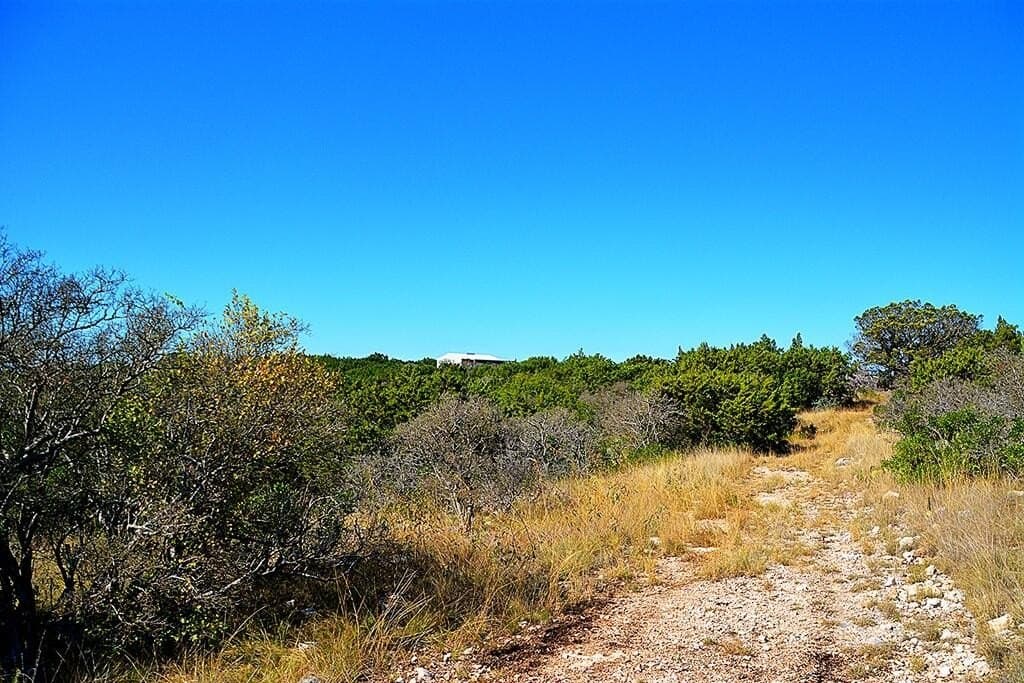 386.49 acres in Real County - photo 42