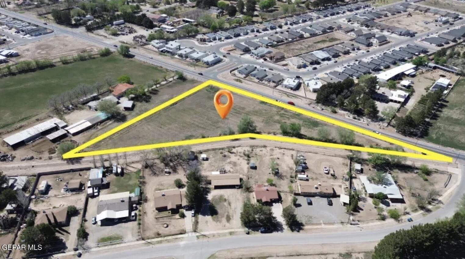 2.04 acres in El Paso County gallery image 3