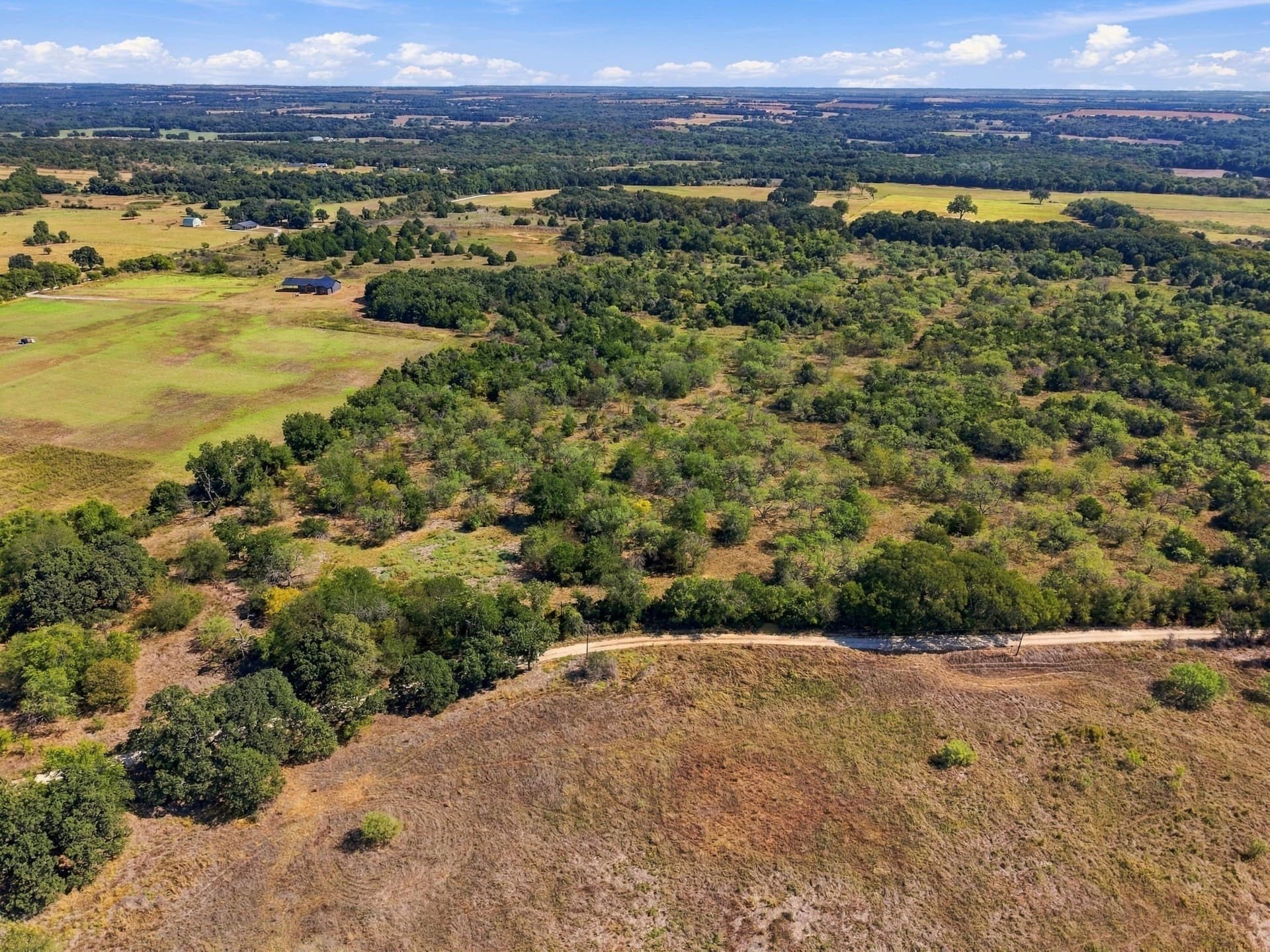20 acres in Hill County - photo 5