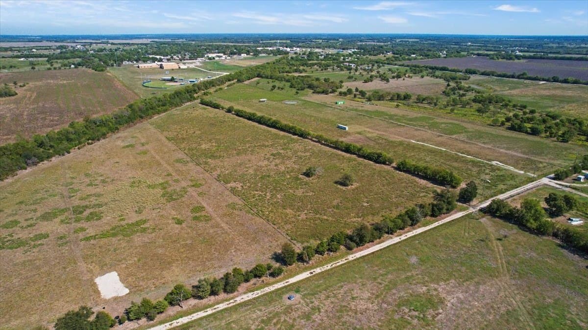 10.23 acres in Hunt County - photo 13