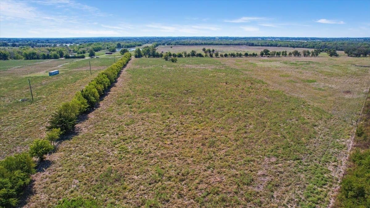10.23 acres in Hunt County - photo 5