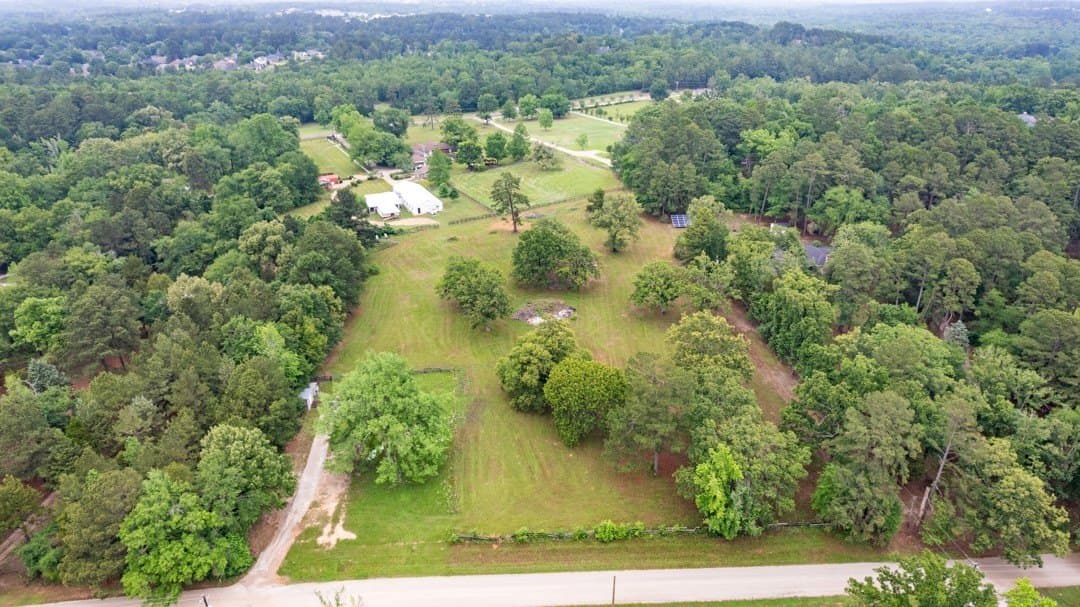 3.37 acres in Smith County