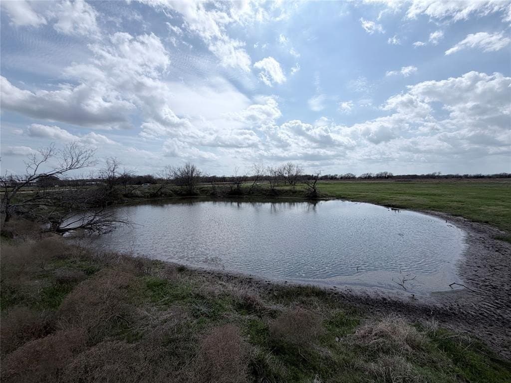 13.27 acres in Hill County