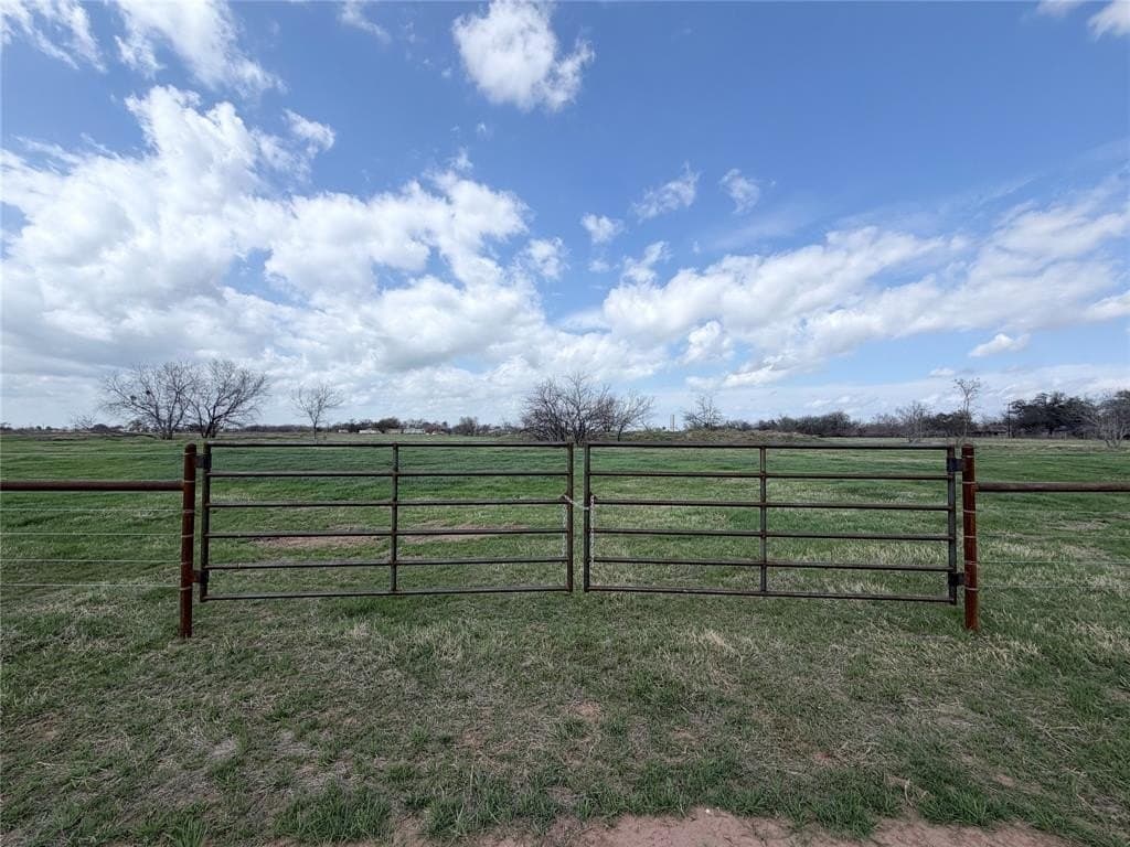 13.27 acres in Hill County gallery image 2