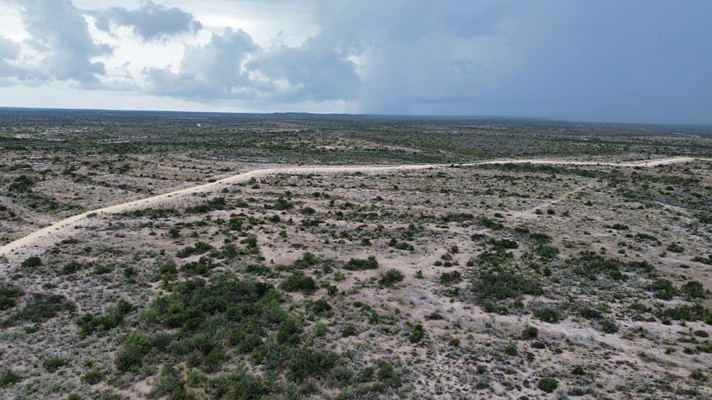 47 acres in Val Verde County gallery image 4
