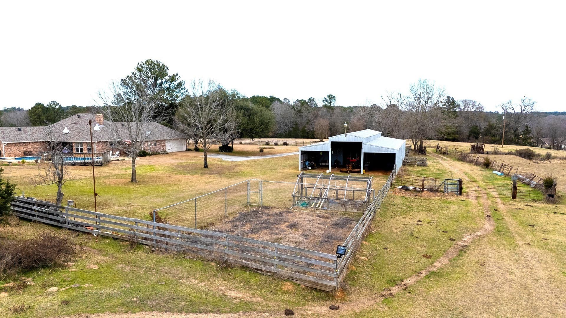 53.62 acres in Smith County gallery image 4