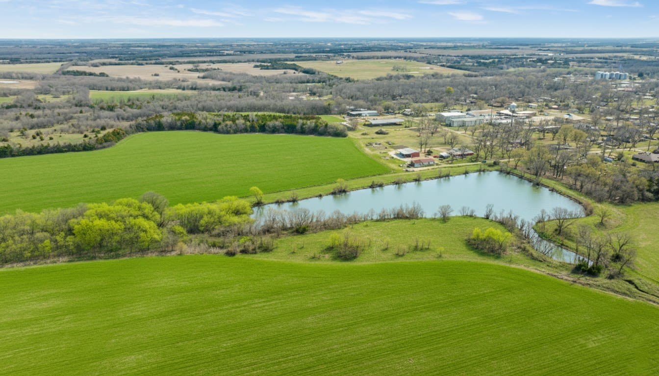 10.65 acres in Lamar County - photo 6