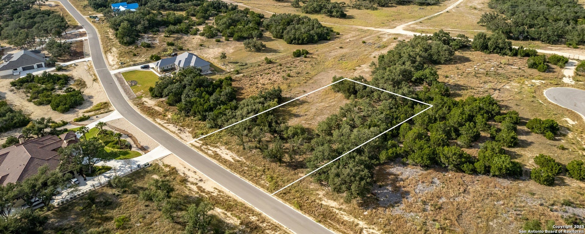 1.21 acres in Comal County gallery image 4