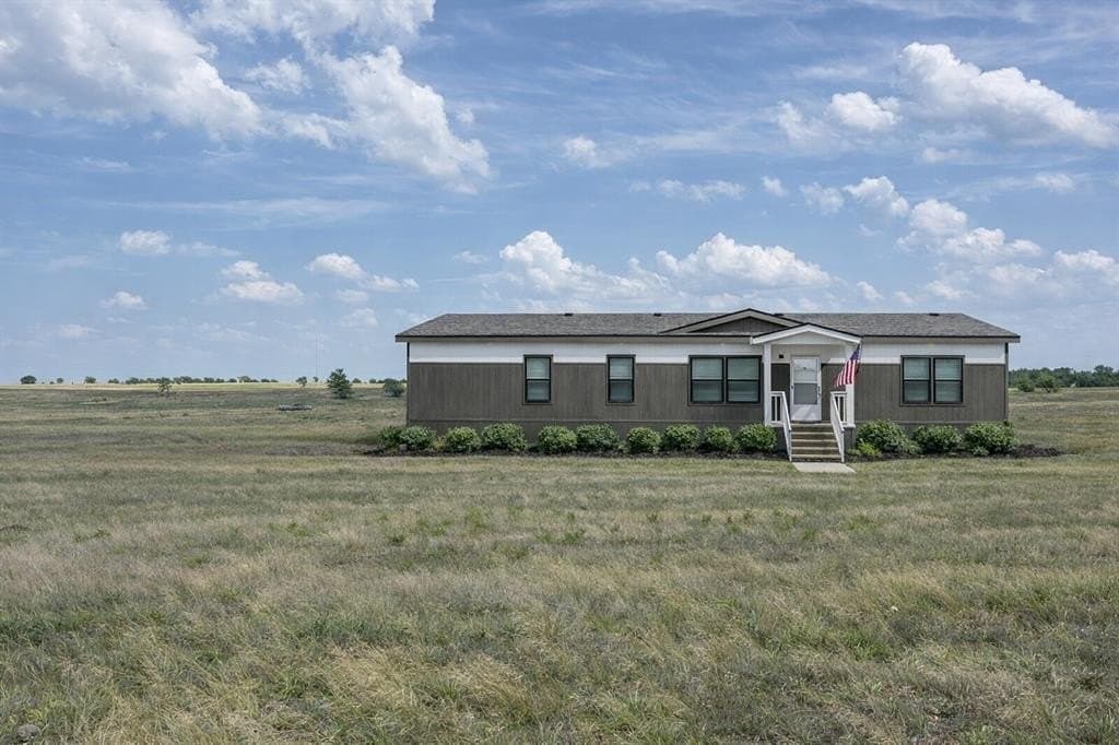 1.2 acres in Bosque County