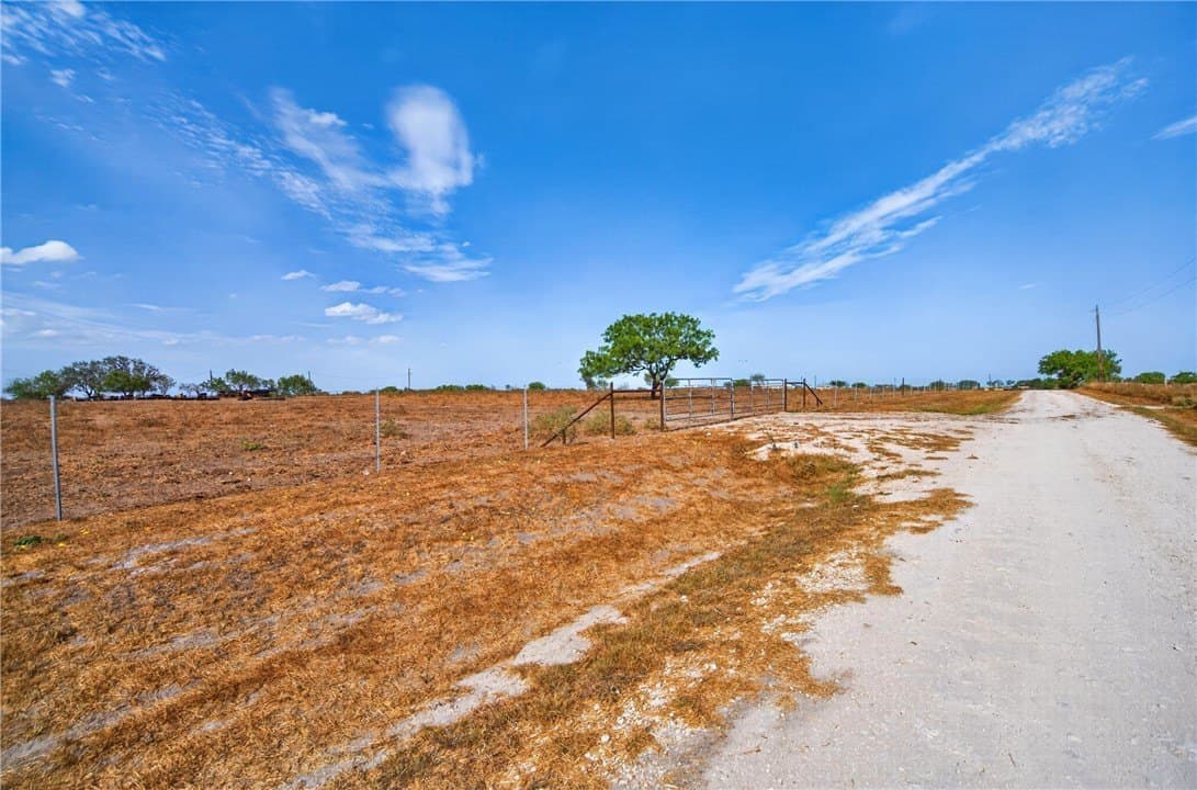 105 acres in Jim Wells County - photo 48