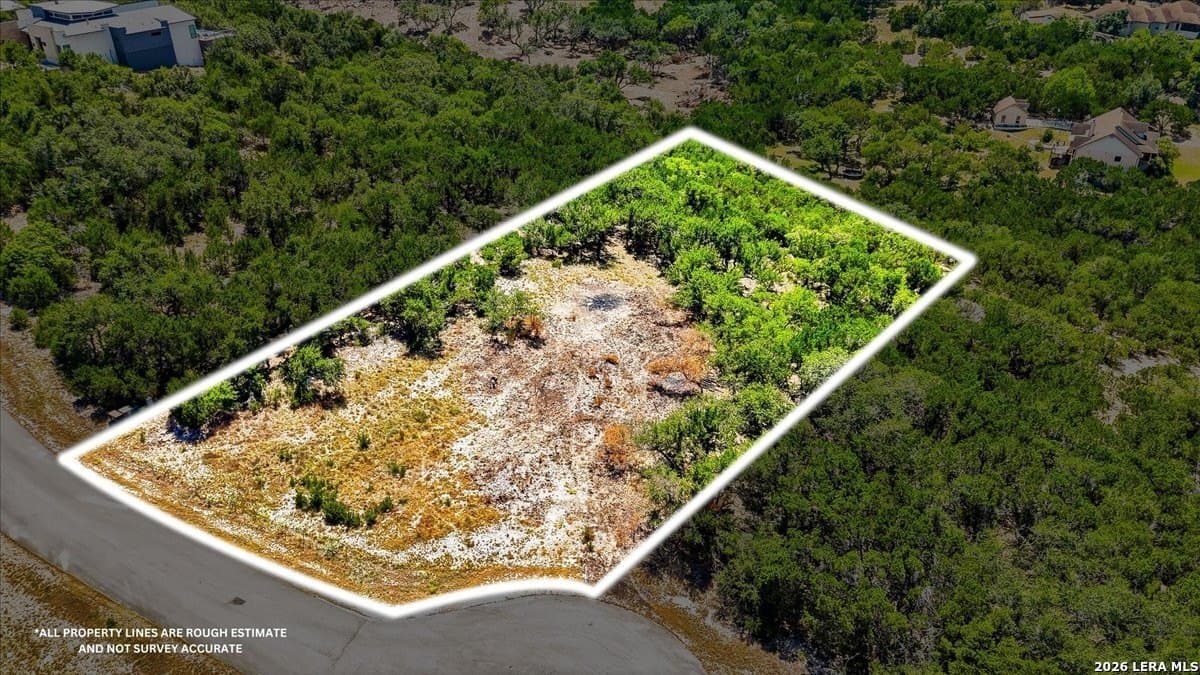 1.01 acres in Comal County - photo 8