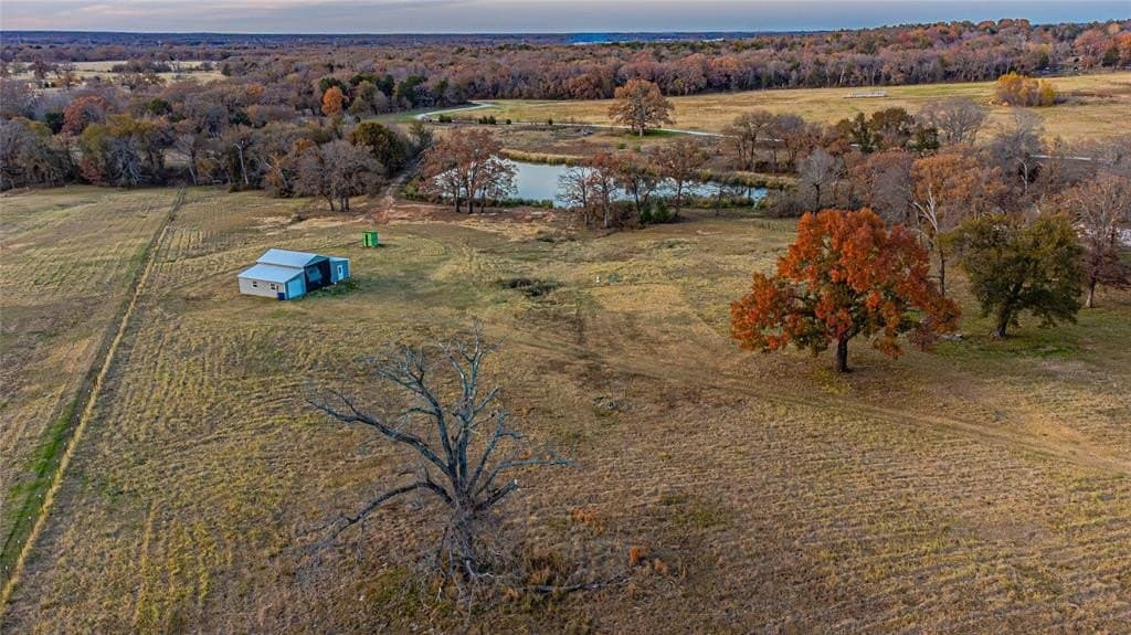 10.01 acres in Henderson County