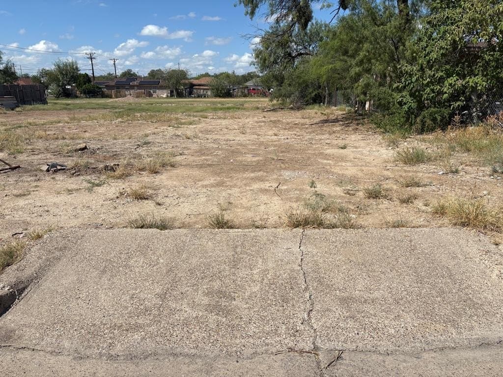 0.34 acres in Maverick County