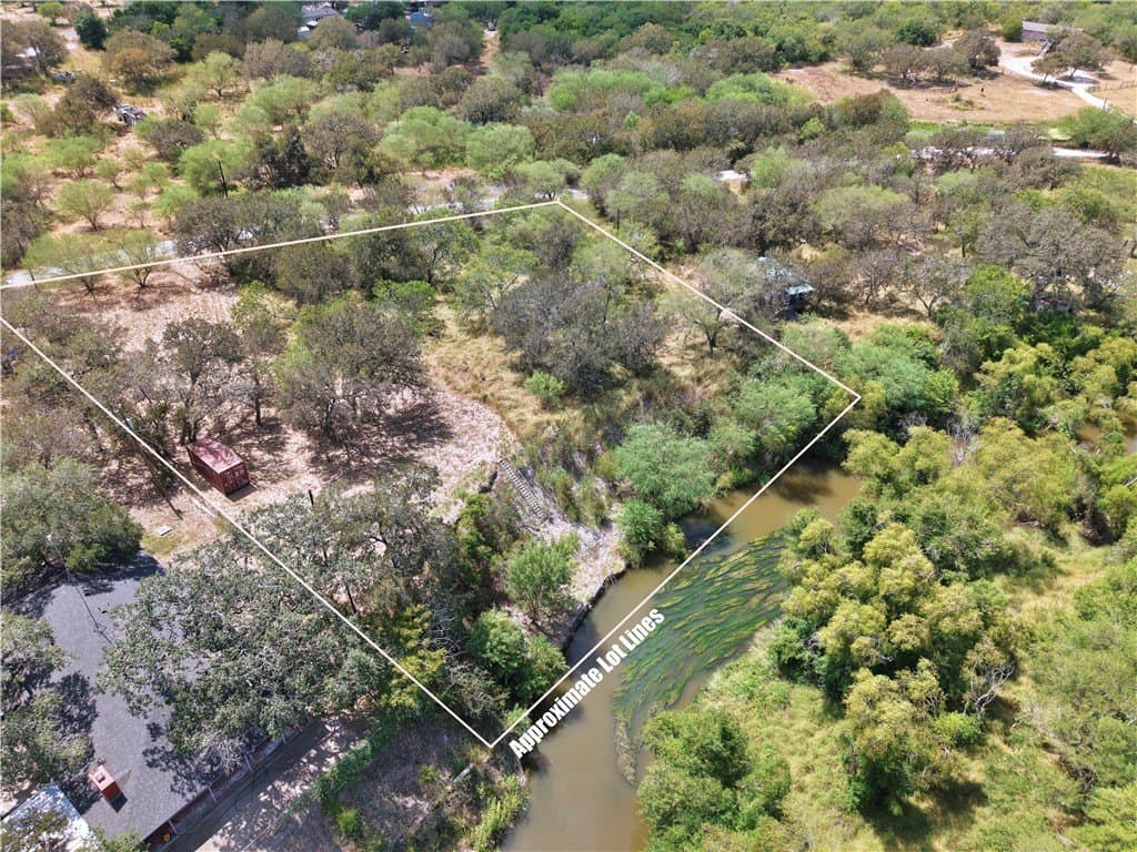 43,639 acres in Nueces County - photo 5