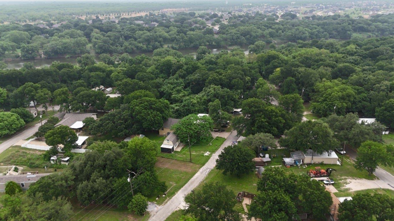 0.04 acres in Hood County - photo 12