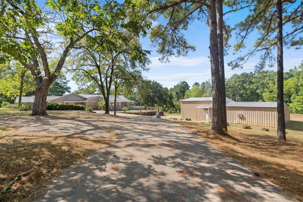 10.66 acres in ANDERSON County - photo 68