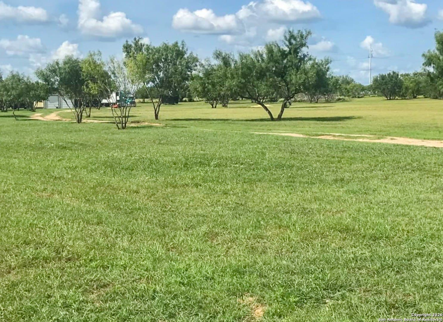 14 acres in Frio County