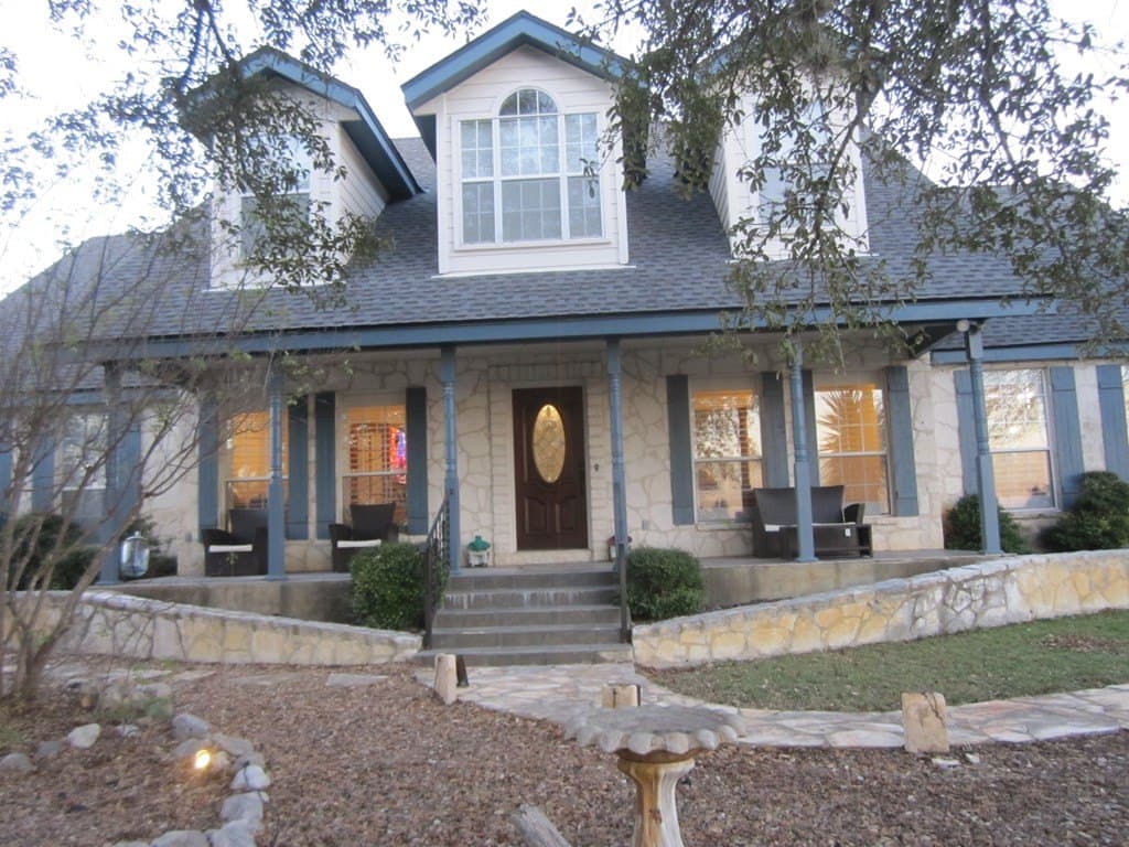 10.05 acres in Bandera County gallery image 3