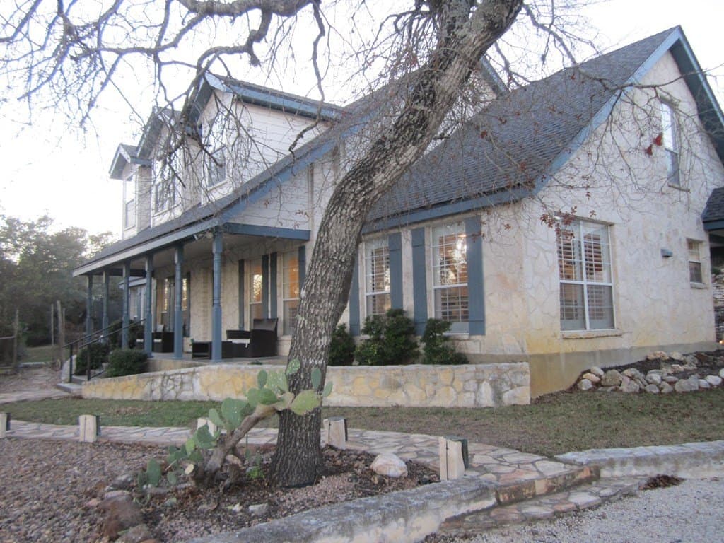 10.05 acres in Bandera County gallery image 4