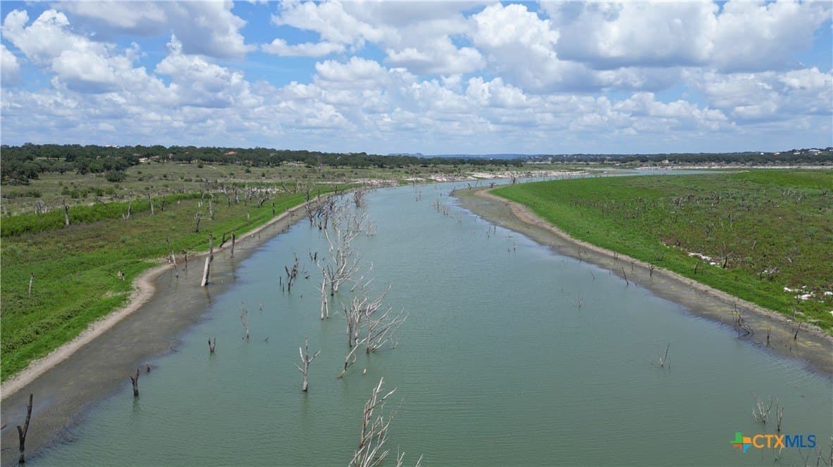 11.63 acres in Comal County - photo 13