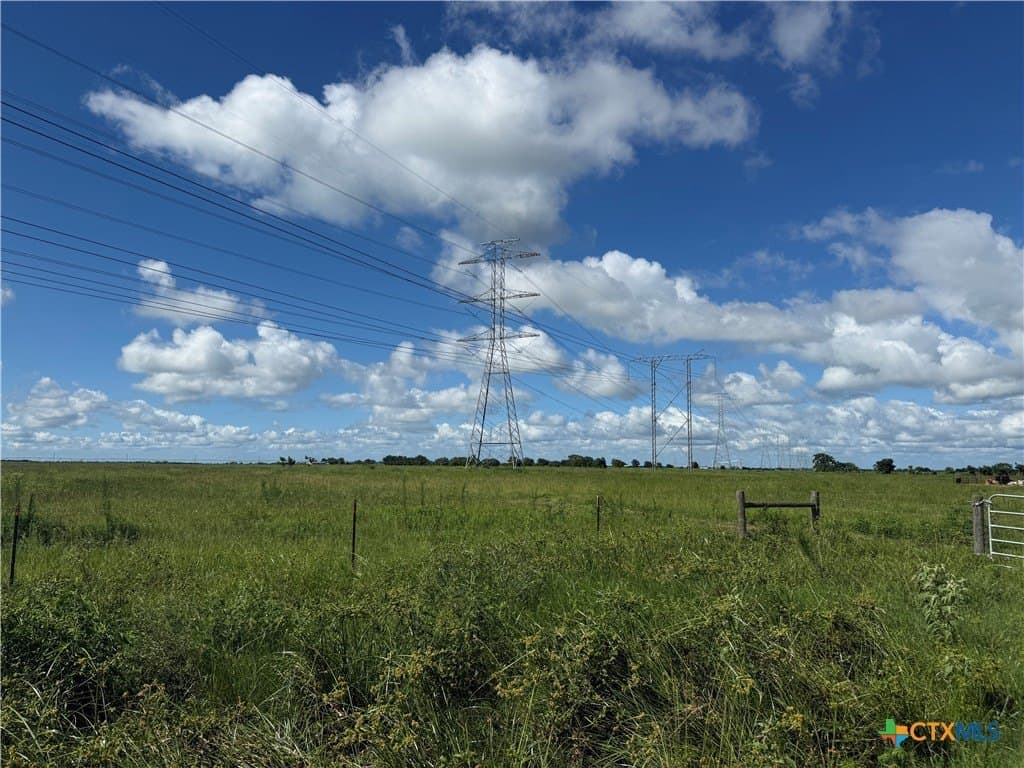 13.8 acres in Wharton County - photo 8