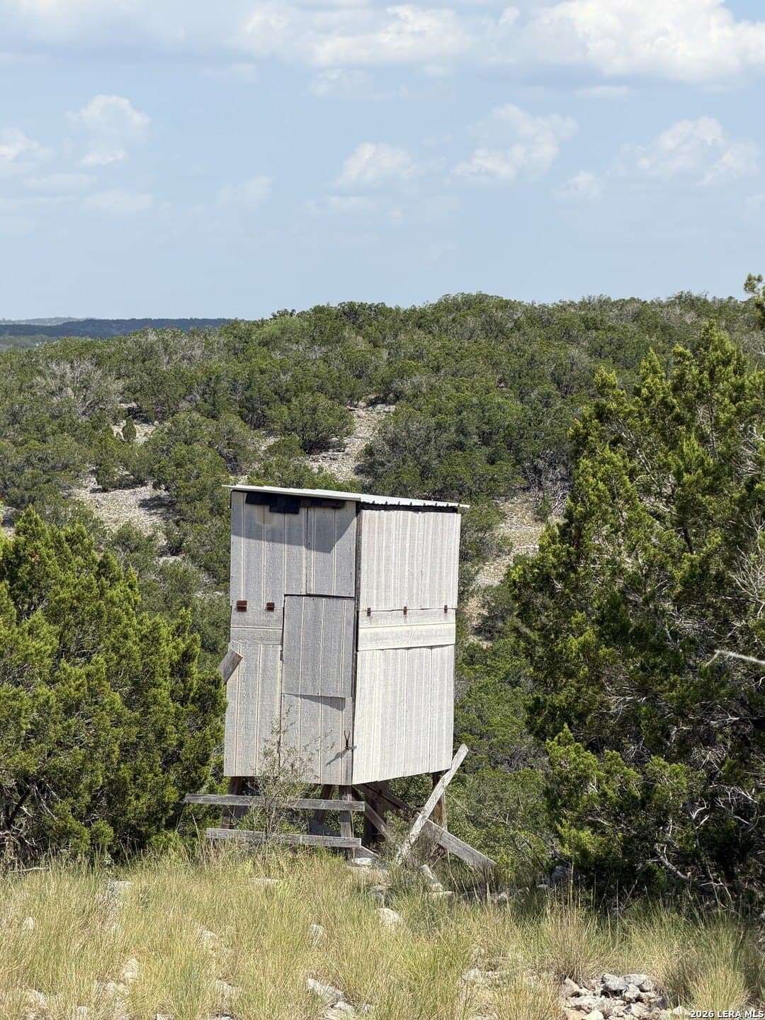 139.88 acres in Edwards County - photo 40