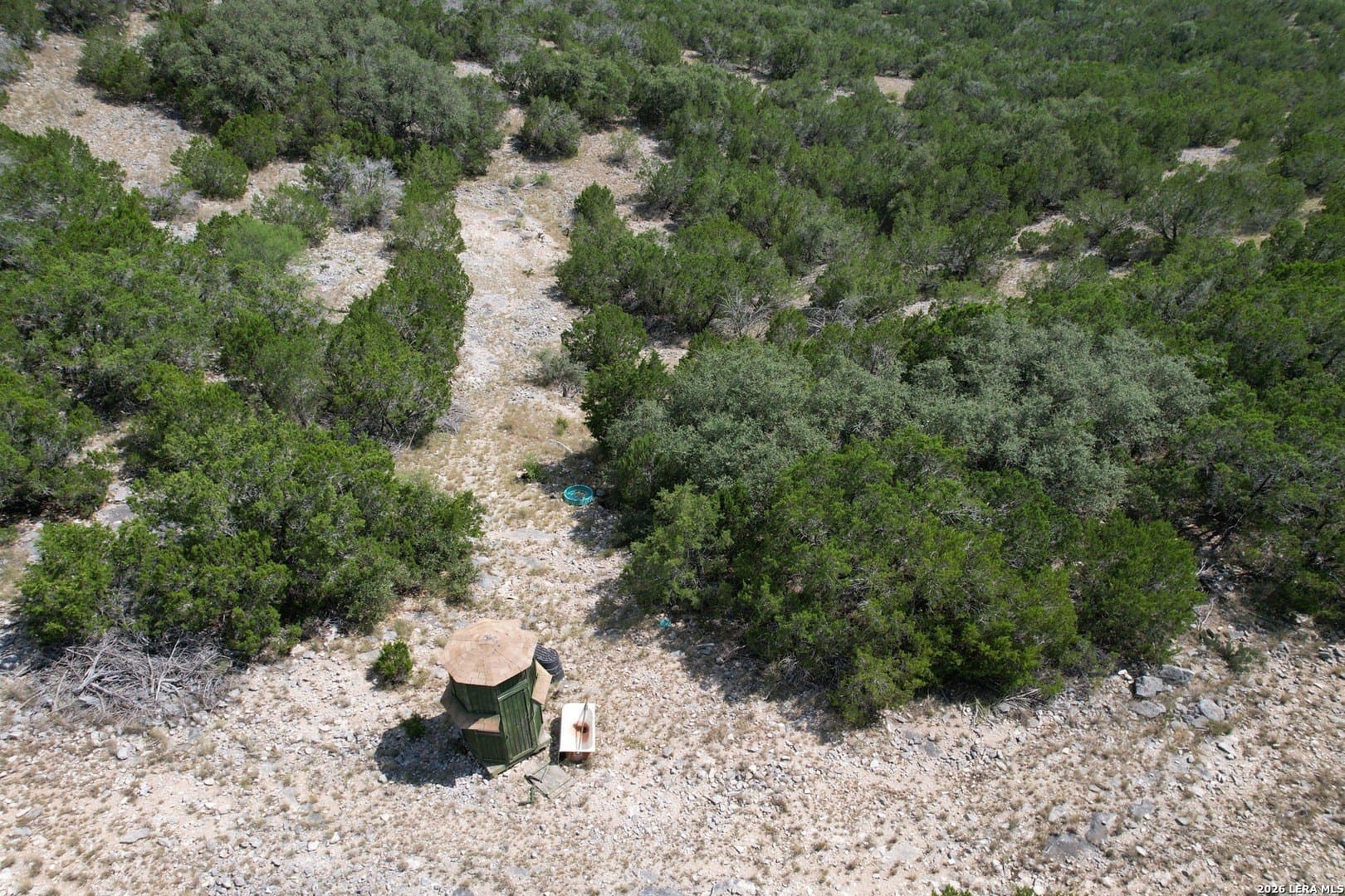 139.88 acres in Edwards County - photo 4