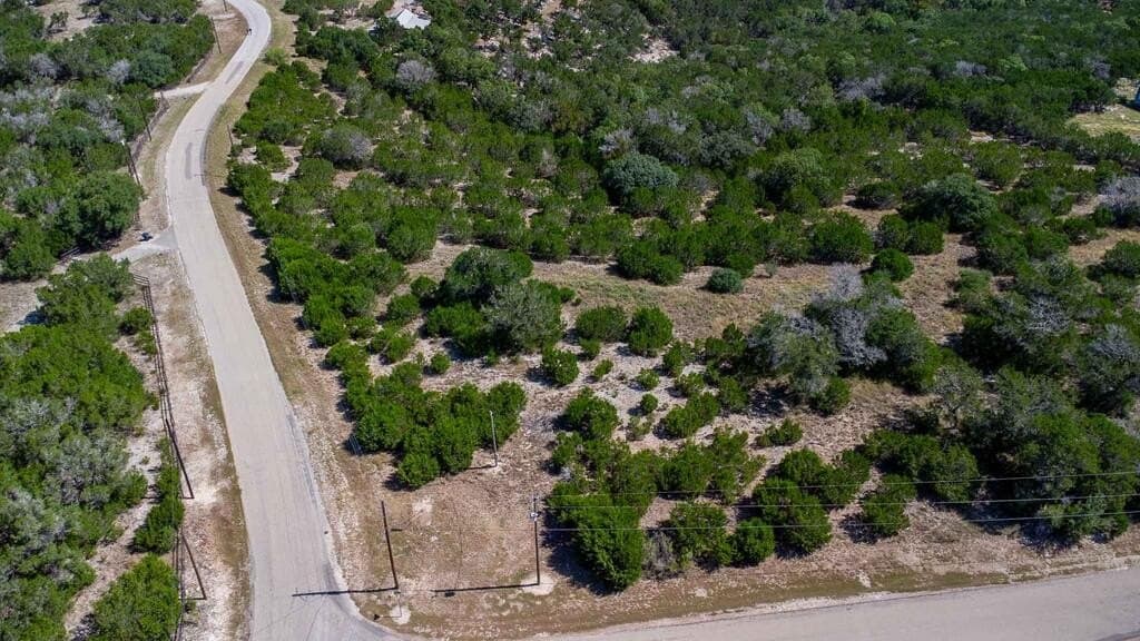 6.04 acres in Kerr County - photo 6
