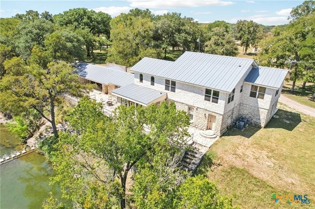 378 acres in Lampasas County gallery image 2