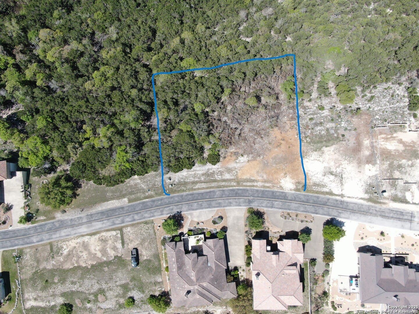 0.5 acres in Kendall County gallery image 3