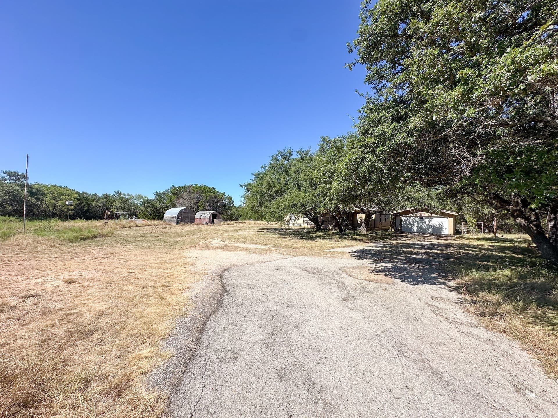 23.53 acres in McCulloch County - photo 4