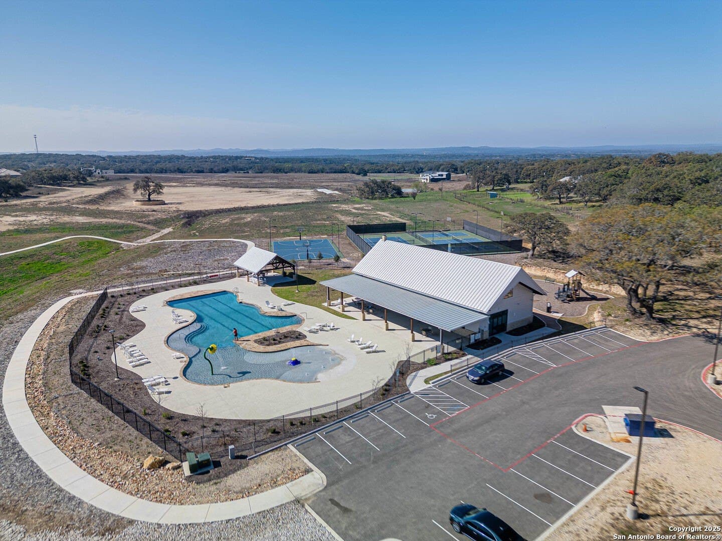 1.05 acres in Comal County - photo 18