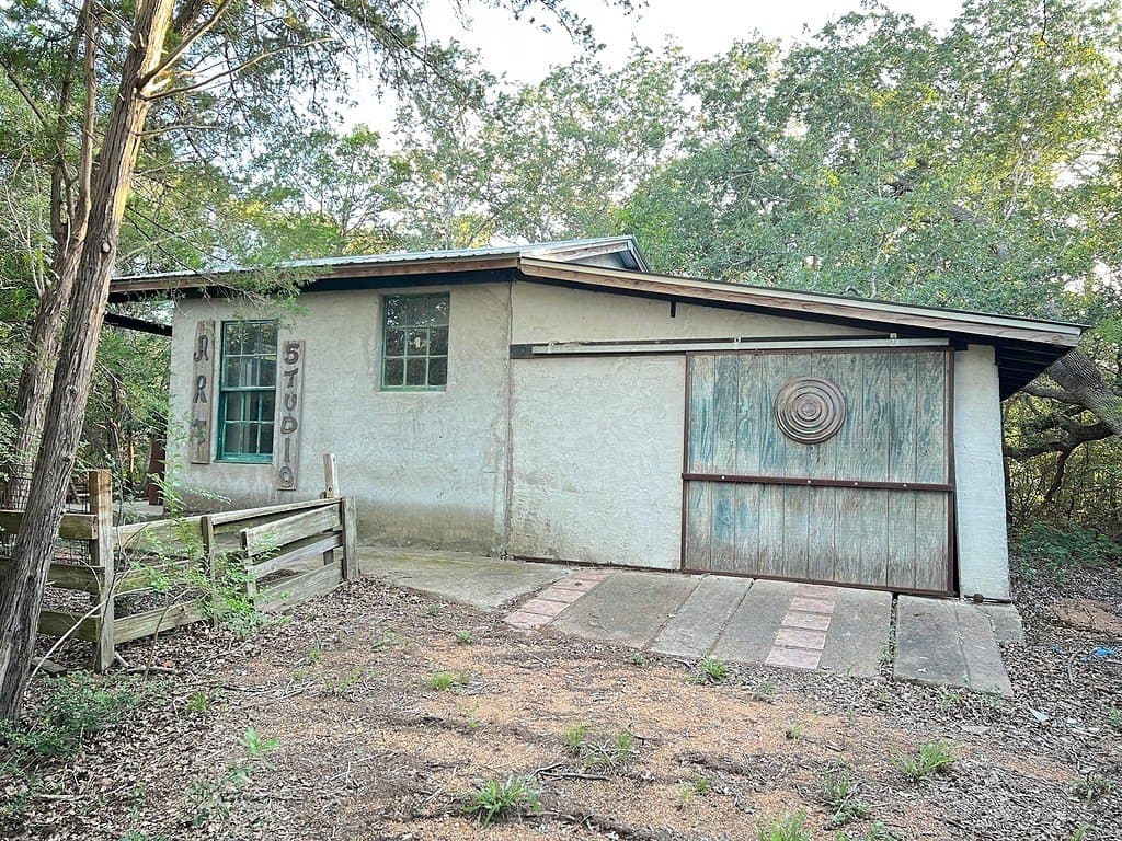 0.73 acres in Bastrop County gallery image 4