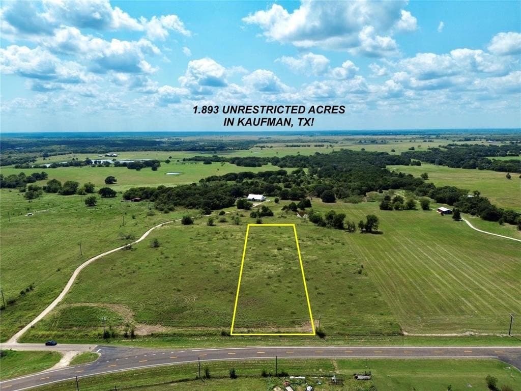 1.89 acres in Kaufman County gallery image 2