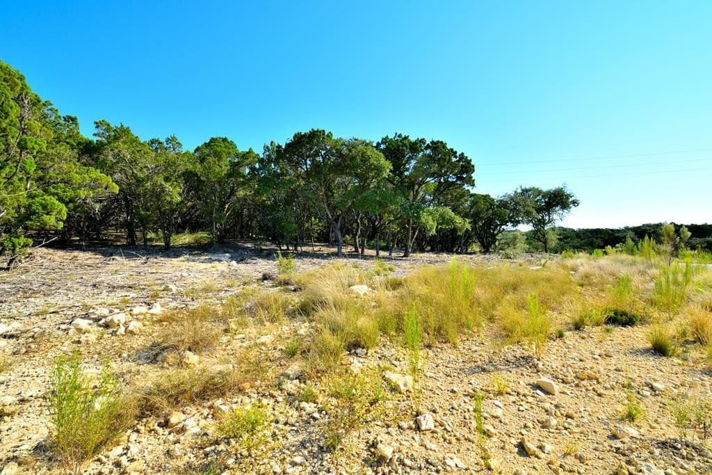 1.63 acres in Medina County