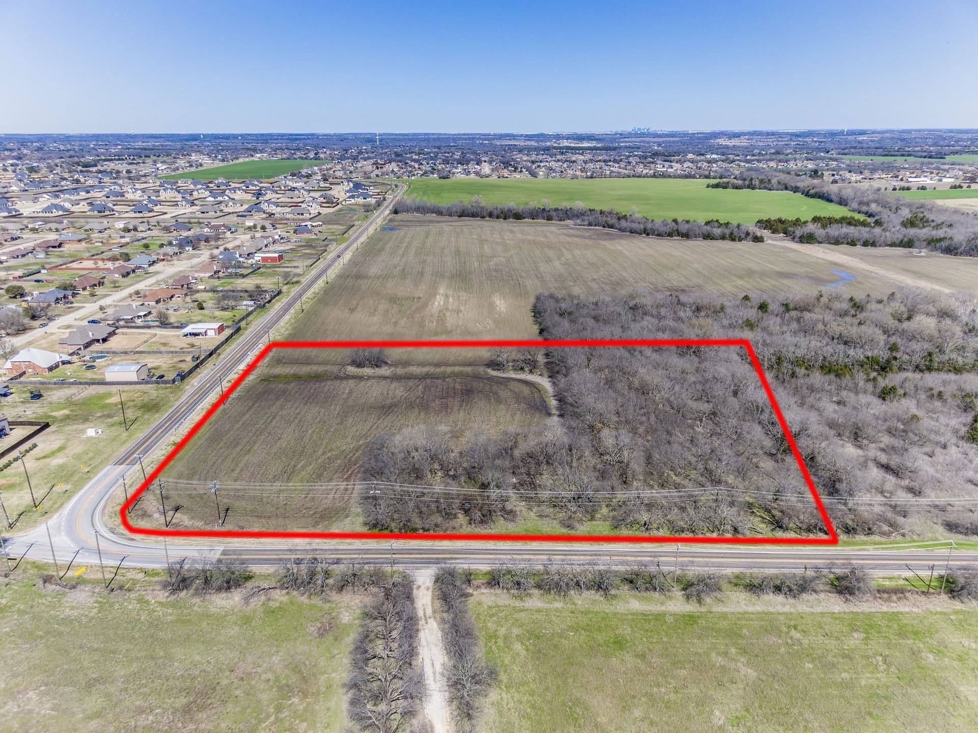 10.02 acres in Ellis County - photo 2