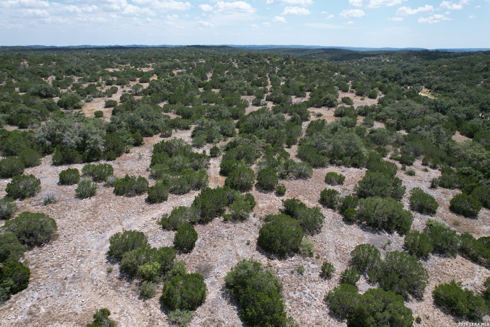 183.85 acres in Edwards County - photo 4