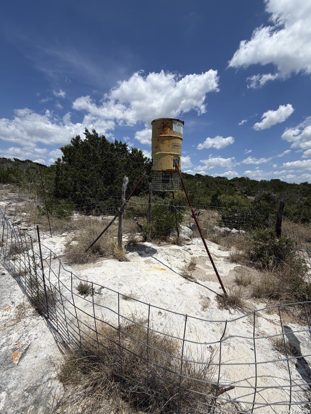 183.85 acres in Edwards County - photo 19