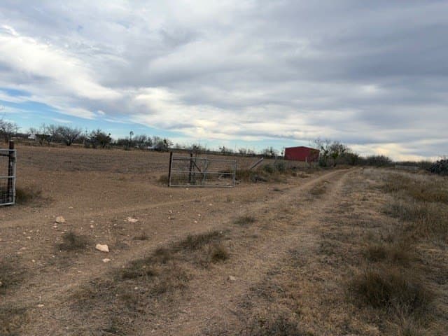 120 acres in Schleicher County - photo 15