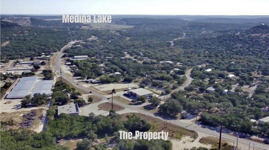 3.03 acres in Bandera County - photo 8