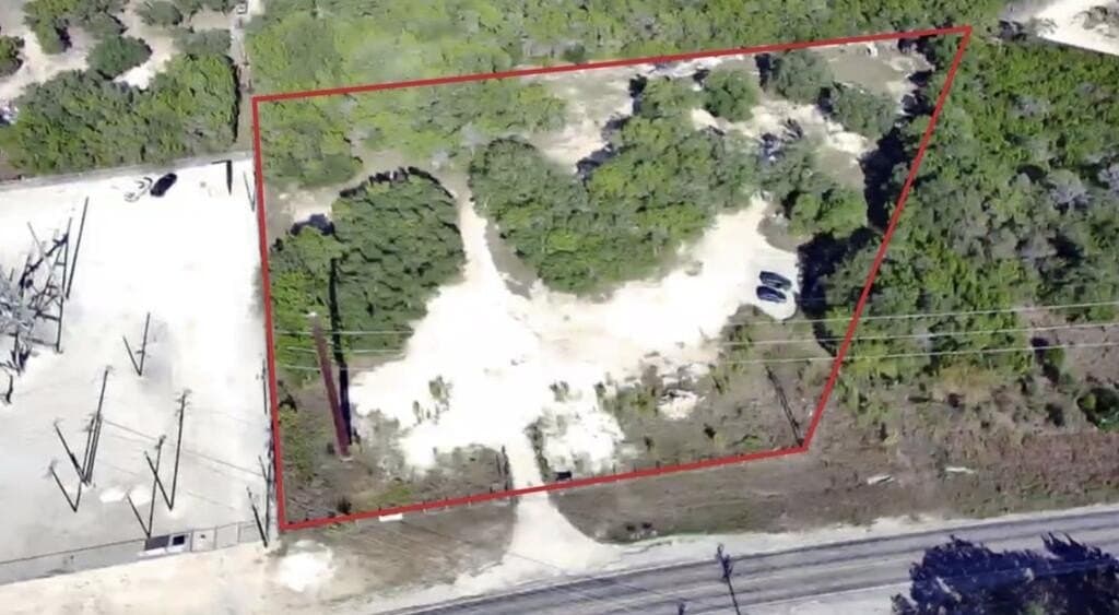 3.03 acres in Bandera County - photo 2