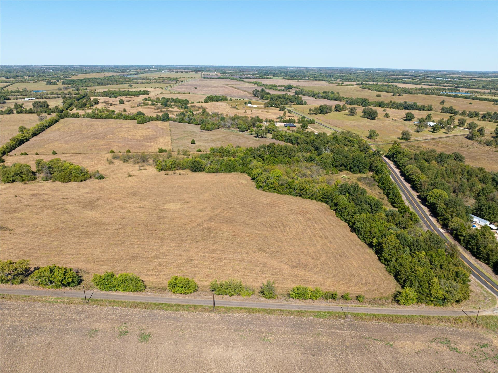10 acres in Lamar County - photo 2