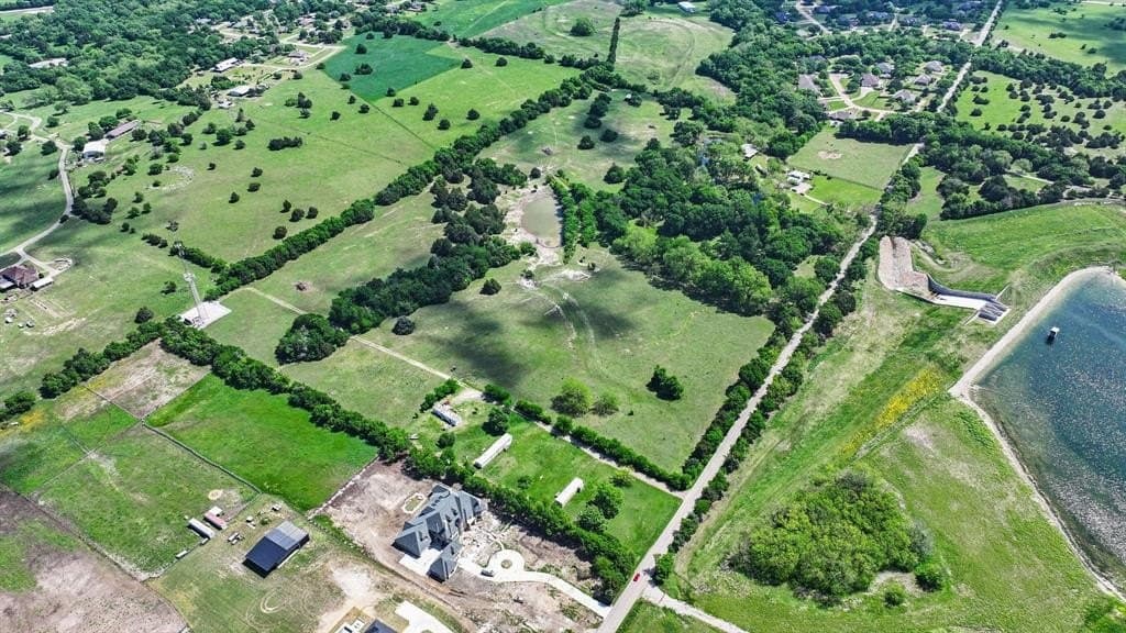 4 acres in Ellis County gallery image 3